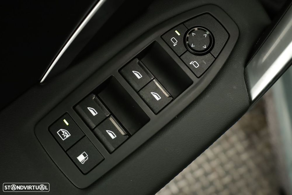 BMW X1 xDrive25e Pack Desportivo M - 22