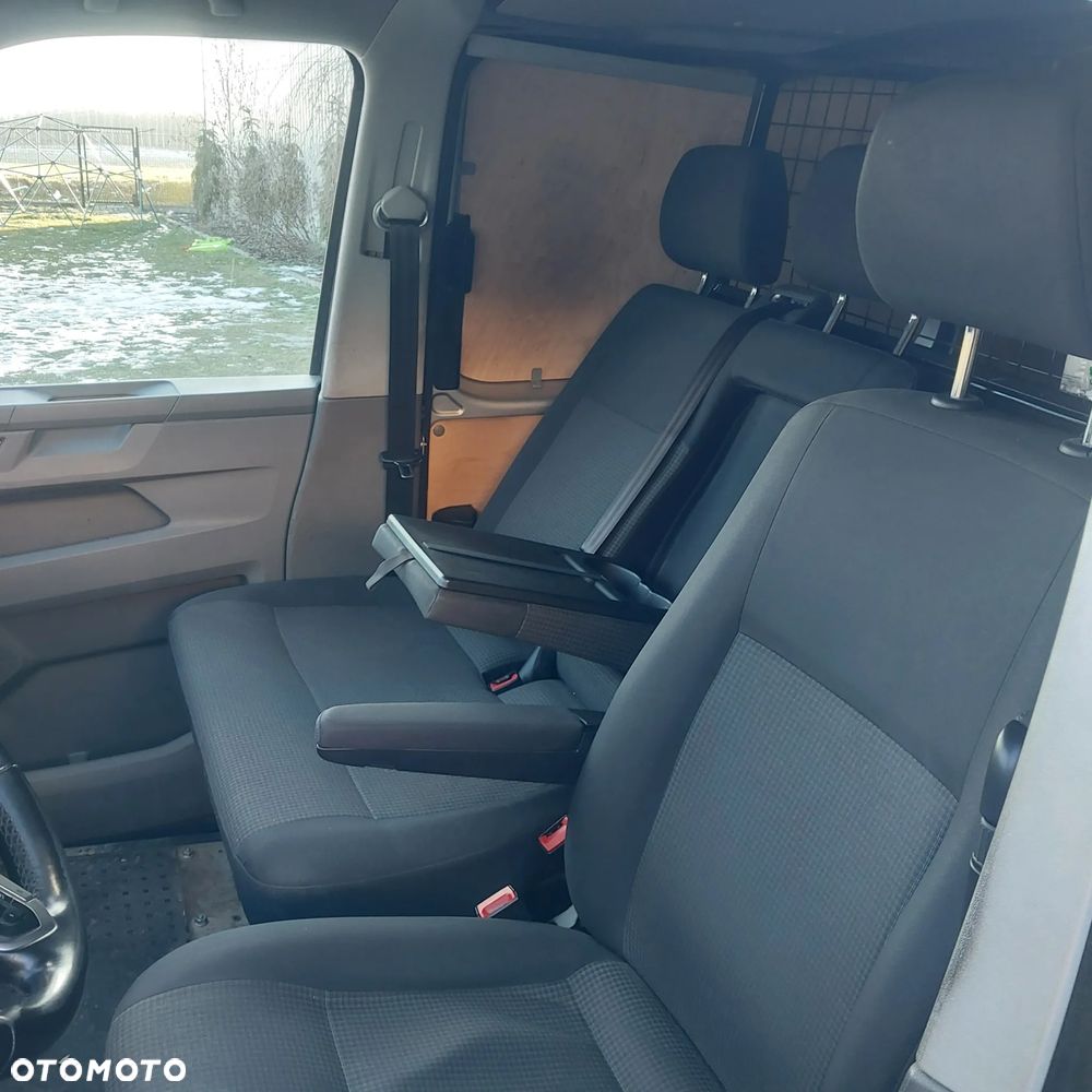 Volkswagen Transporter Kombi L2H1 4Motion DSG - 16