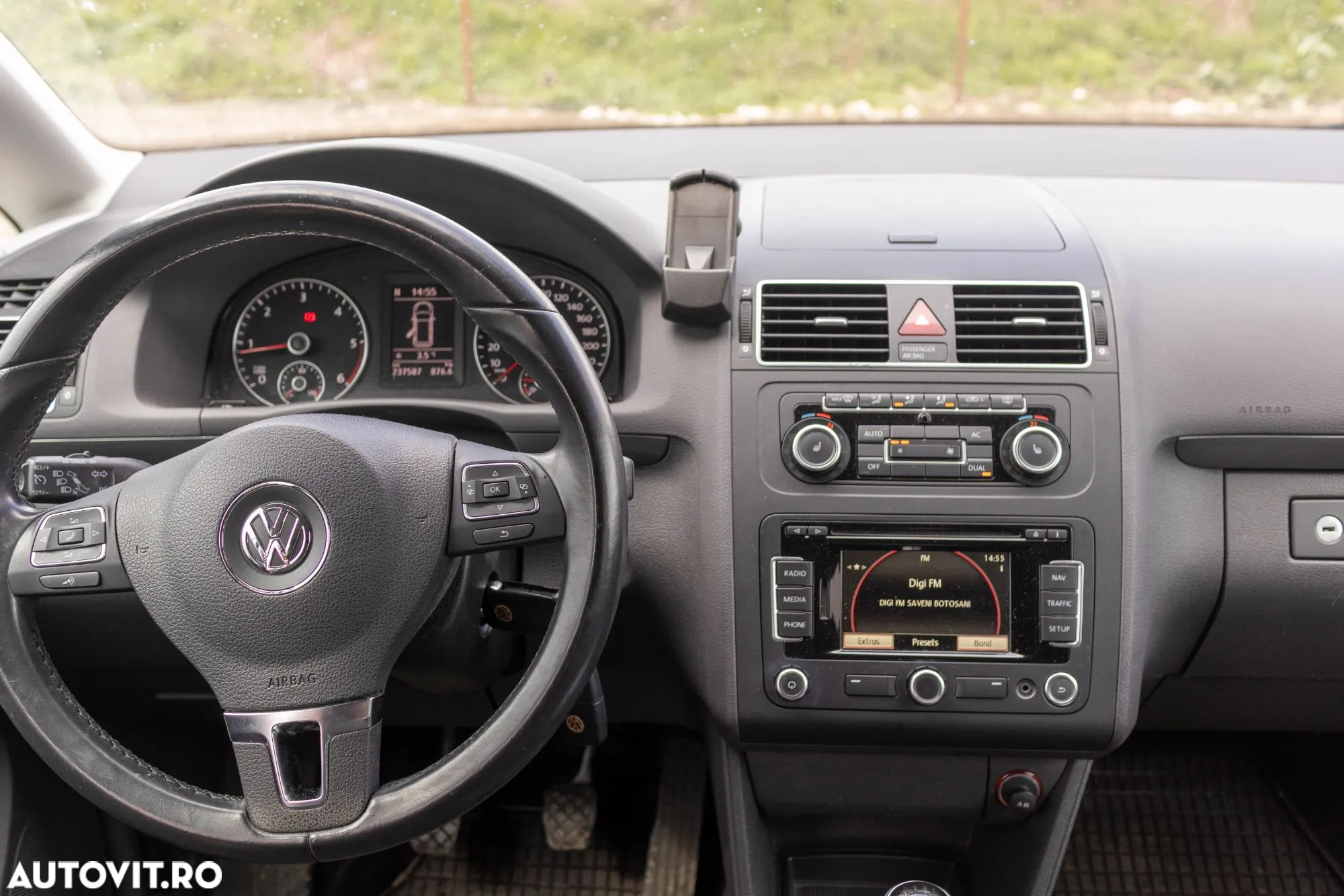Volkswagen Touran - 13