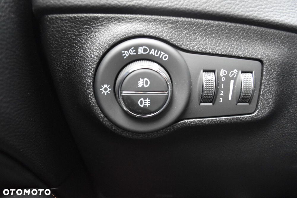 Jeep Compass 1.3 TMair Limited FWD S&S DDCT - 17