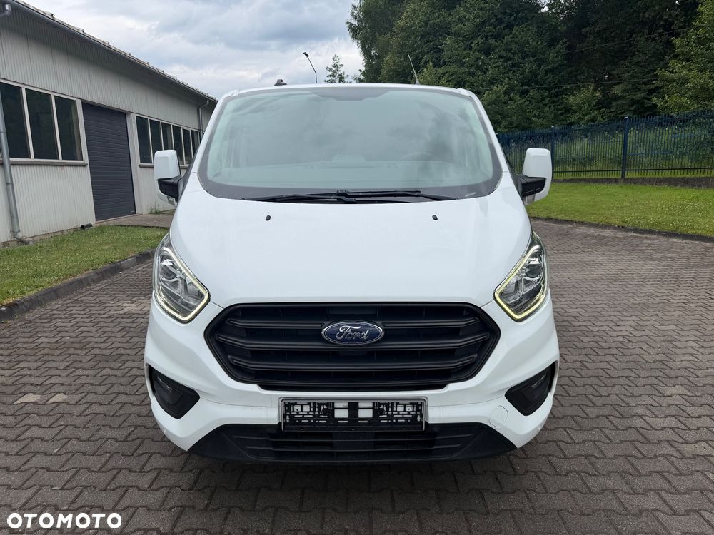 Ford Custom - 3
