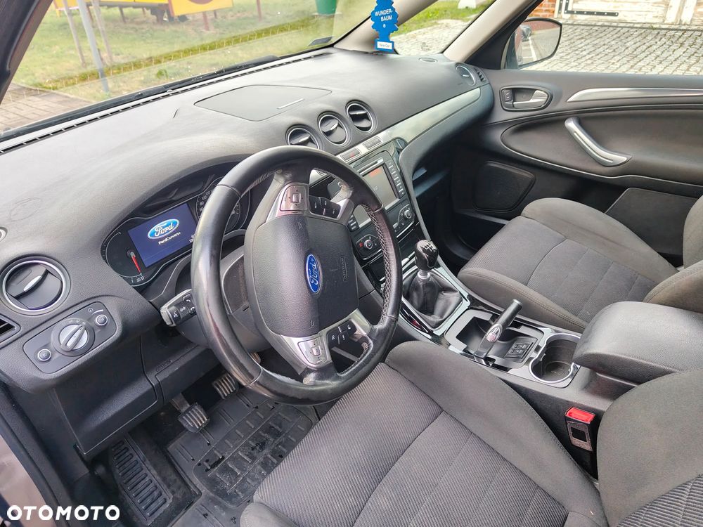 Ford S-Max - 10