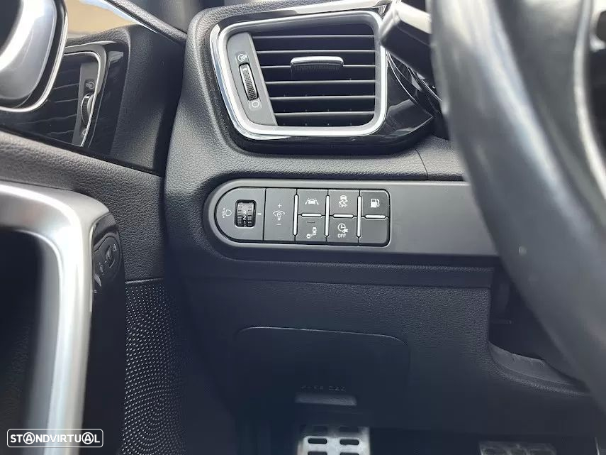Kia XCeed 1.6 GDi PHEV Drive - 18