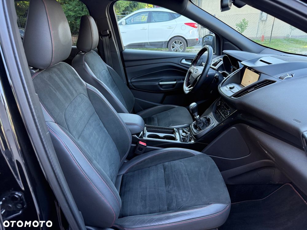 Ford Kuga 2.0 TDCi 4x4 ST-Line - 9