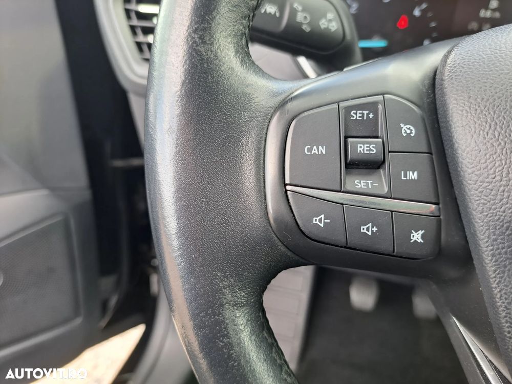 Ford Focus 1.5 EcoBlue Start-Stopp-System COOL&CONNECT - 23