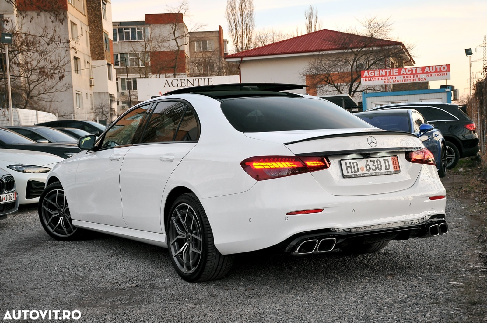 Mercedes-Benz E 400 d 4Matic T 9G-TRONIC AMG Line - 3
