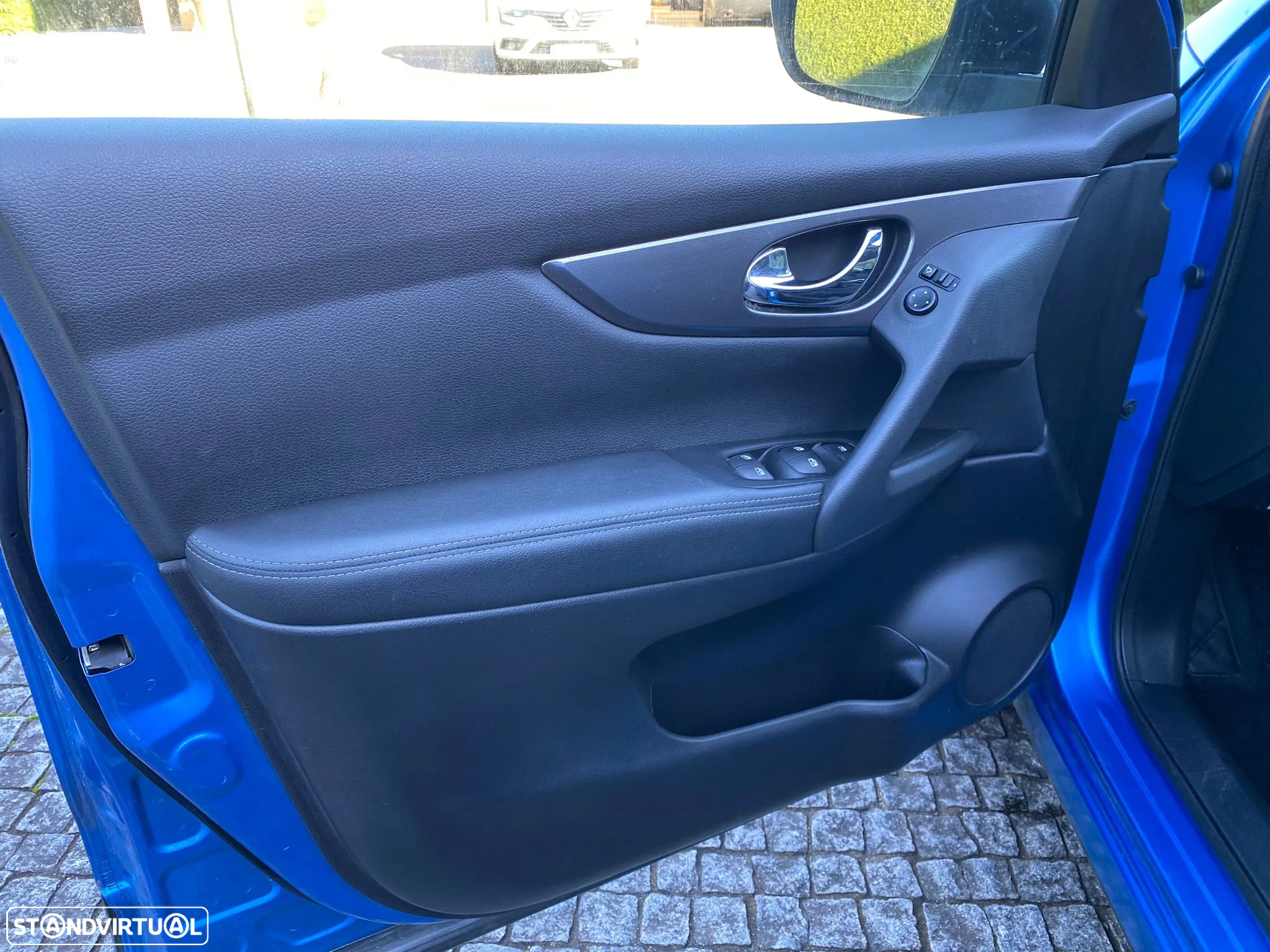 Nissan Qashqai 1.5 dCi N-Connecta J18 - 22