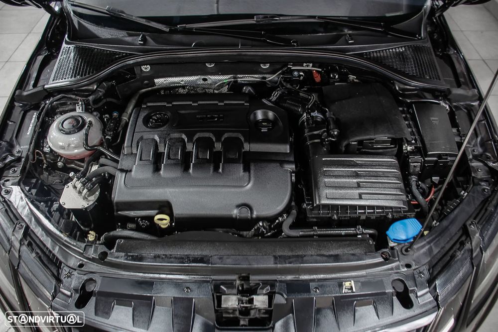 Skoda Octavia Break 2.0 TDI RS DSG - 24