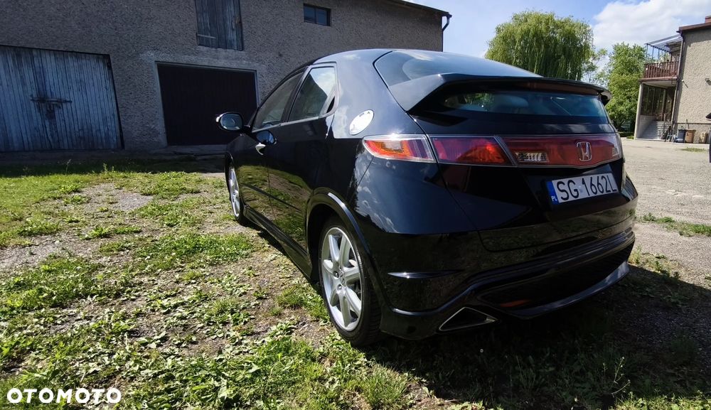 Honda Civic 1.8 Executive - 11