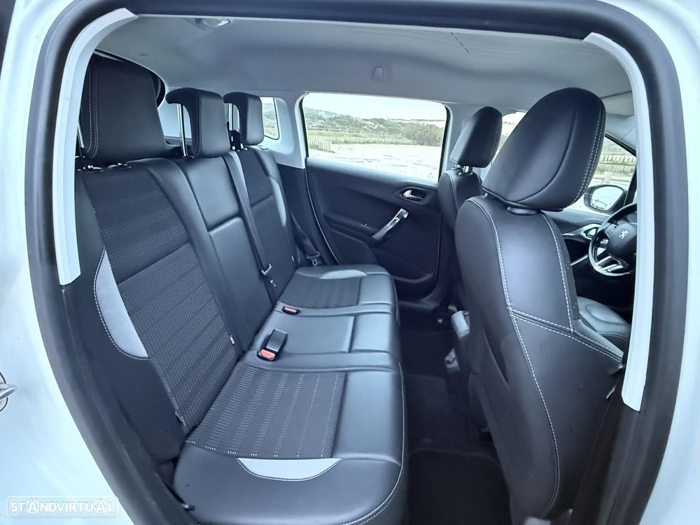 Peugeot 2008 PureTech 110 Stop&Start EAT6 Allure - 14