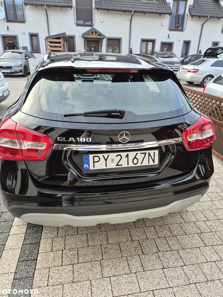 Mercedes-Benz GLA 180 - 5