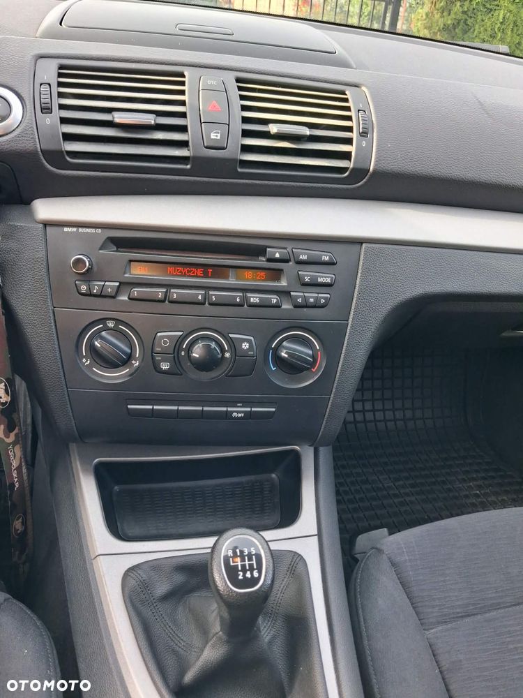 BMW Seria 1 - 21