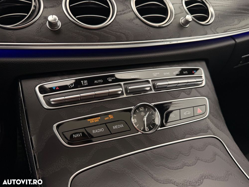 Mercedes-Benz E 220 d T 9G-TRONIC AMG Line - 12