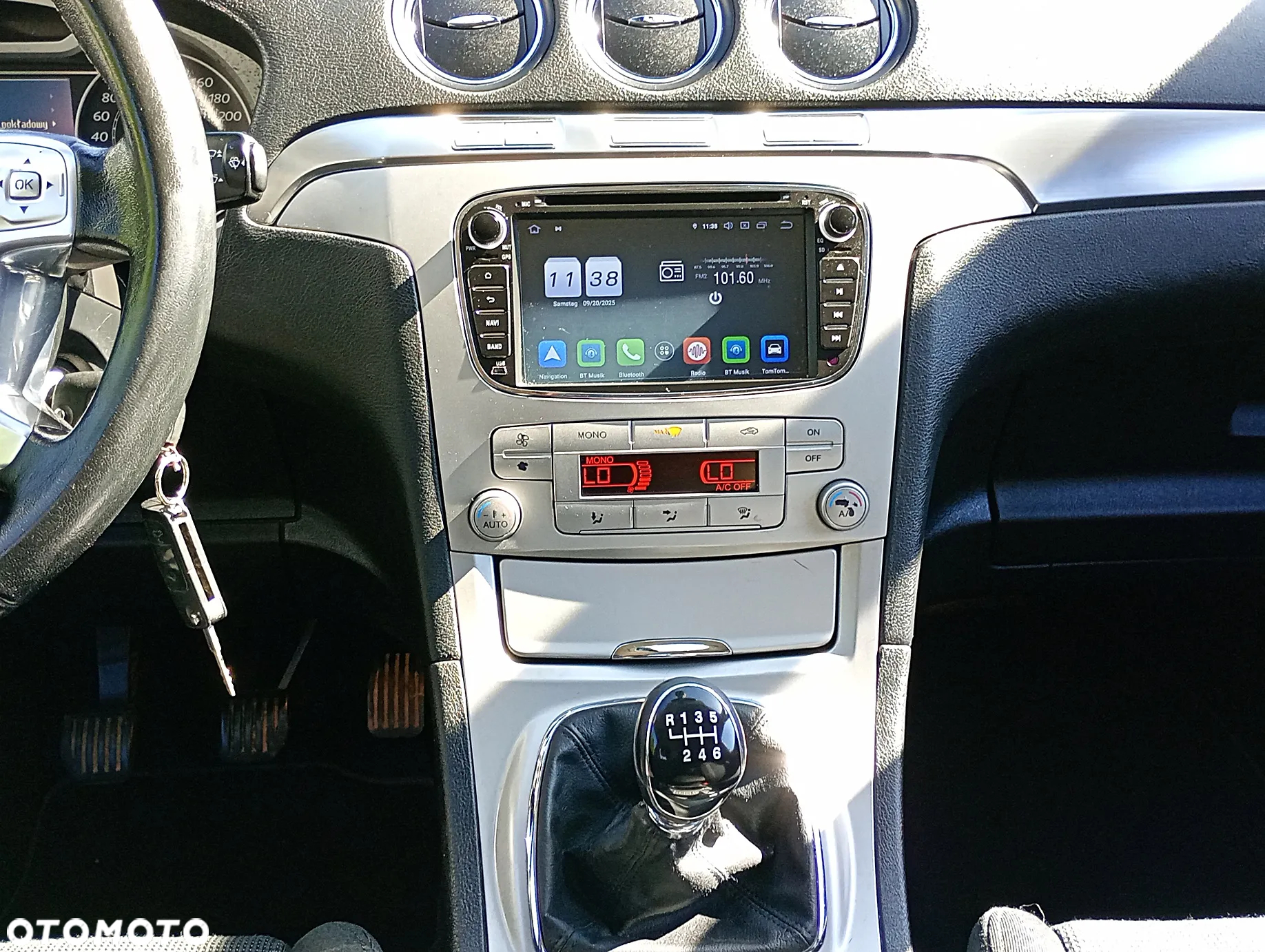 Ford S-Max - 34