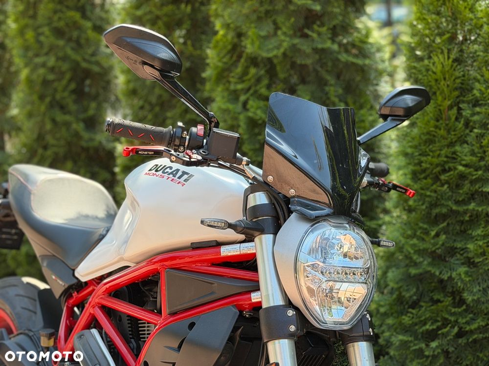 Ducati Monster - 11