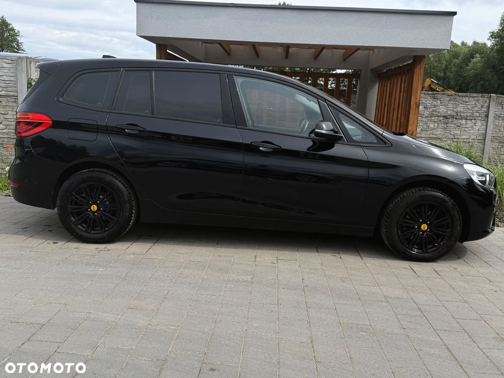 BMW Seria 2 218d Sport-Aut Sport Line - 9