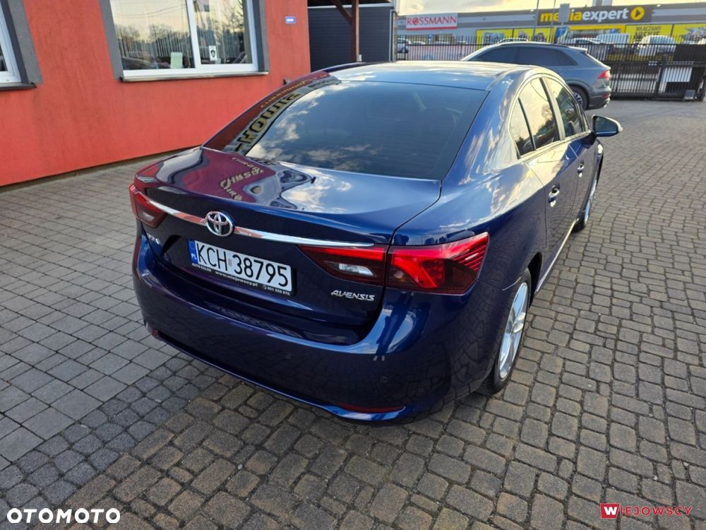 Toyota Avensis - 11