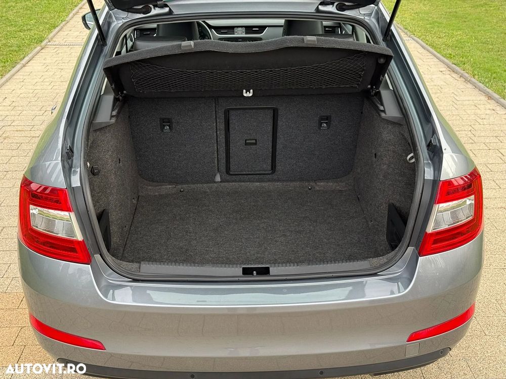 Skoda Octavia 2.0 TDI DSG Style - 21