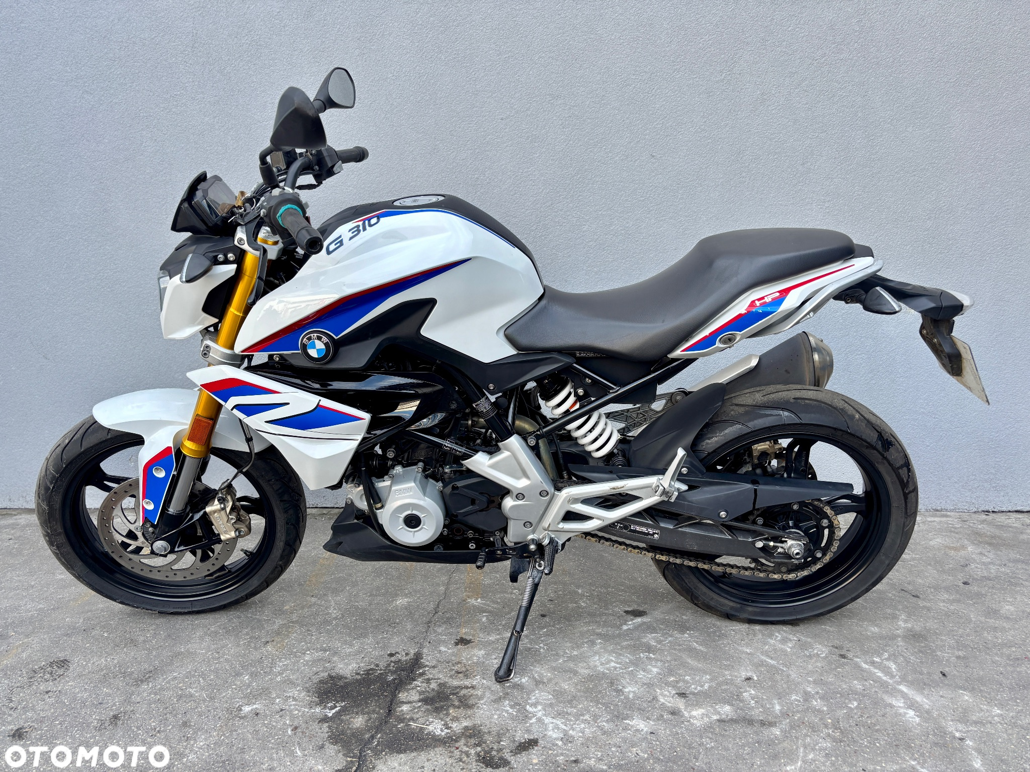 BMW G - 4