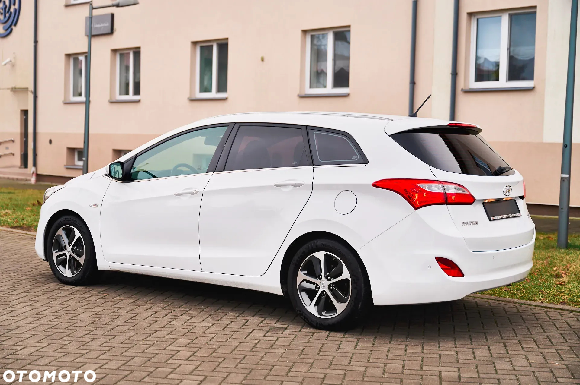Hyundai i30 1.6 CRDi BlueDrive Comfort - 8