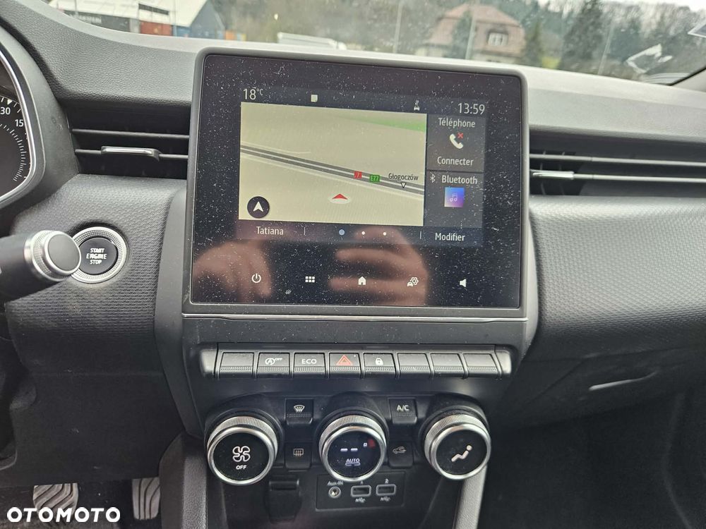 Renault Clio BLUE dCi 85 BUSINESS EDITION - 11