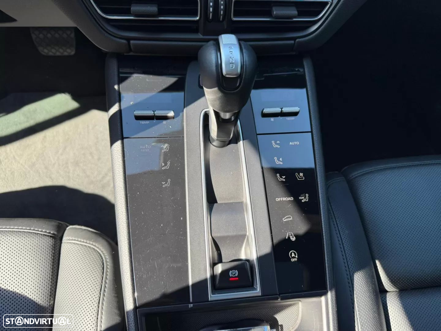 Porsche Macan Standard - 12