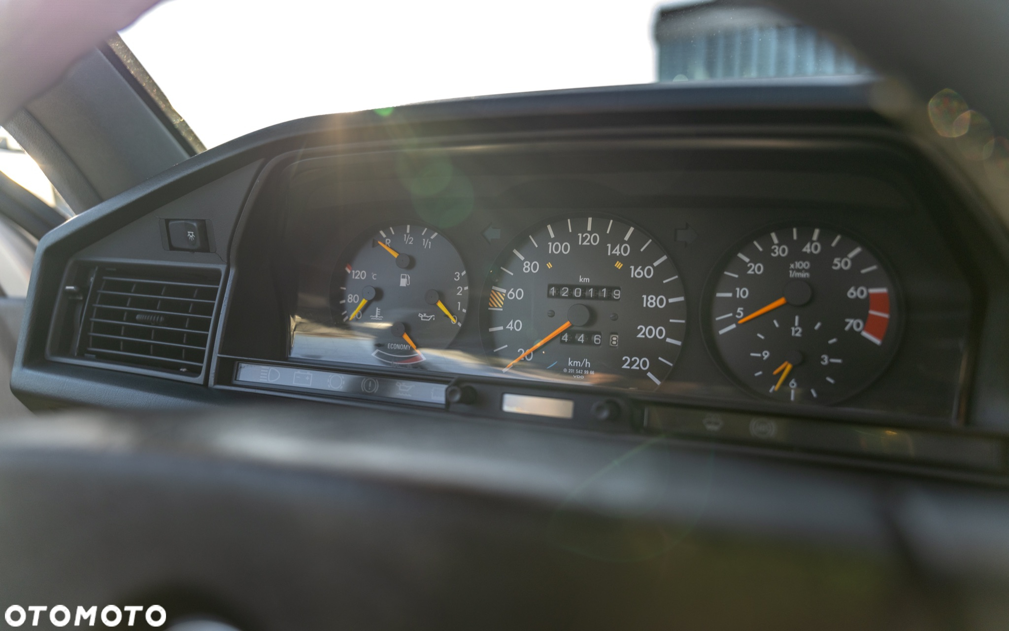 Mercedes-Benz W201 (190) - 17