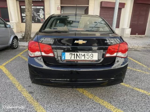Chevrolet Cruze 1.7 VCDi LT - 12