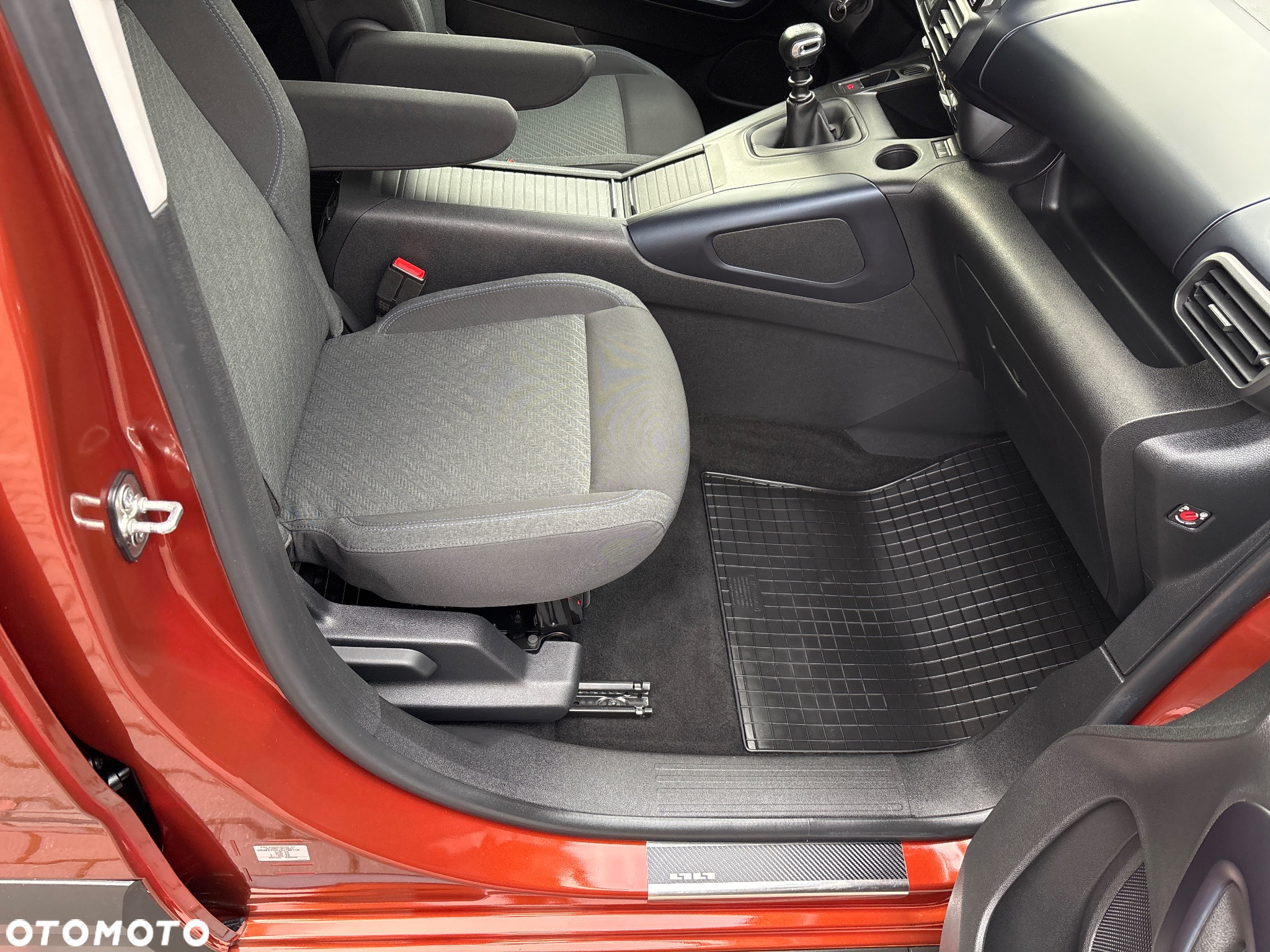 Peugeot Rifter 1.5 BlueHDI GT S&S - 30