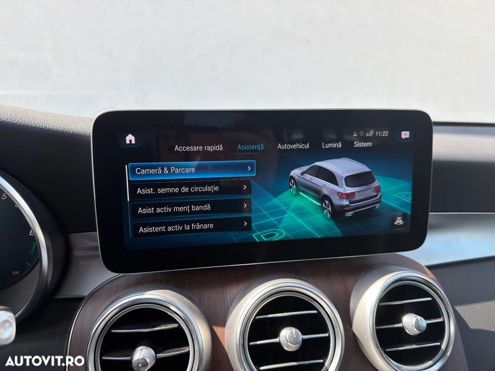 Mercedes-Benz GLC 300 e 4MATIC - 27