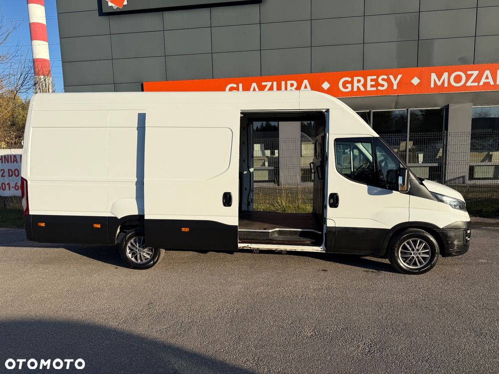 Iveco Daily 35S180 L4h3 Maxi Jumbo HiMatic V8 - 1
