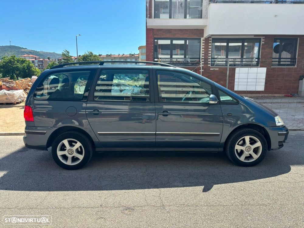 VW Sharan 1.9 TDI Comfortline Family - 6