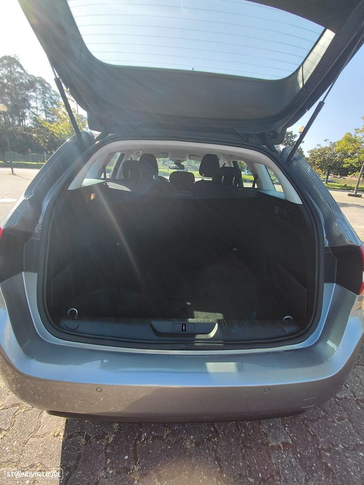 Peugeot 308 SW BlueHDi 130 EAT8 Allure - 12