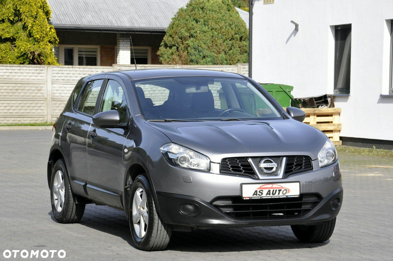 Nissan Qashqai 1.6 visia - 2