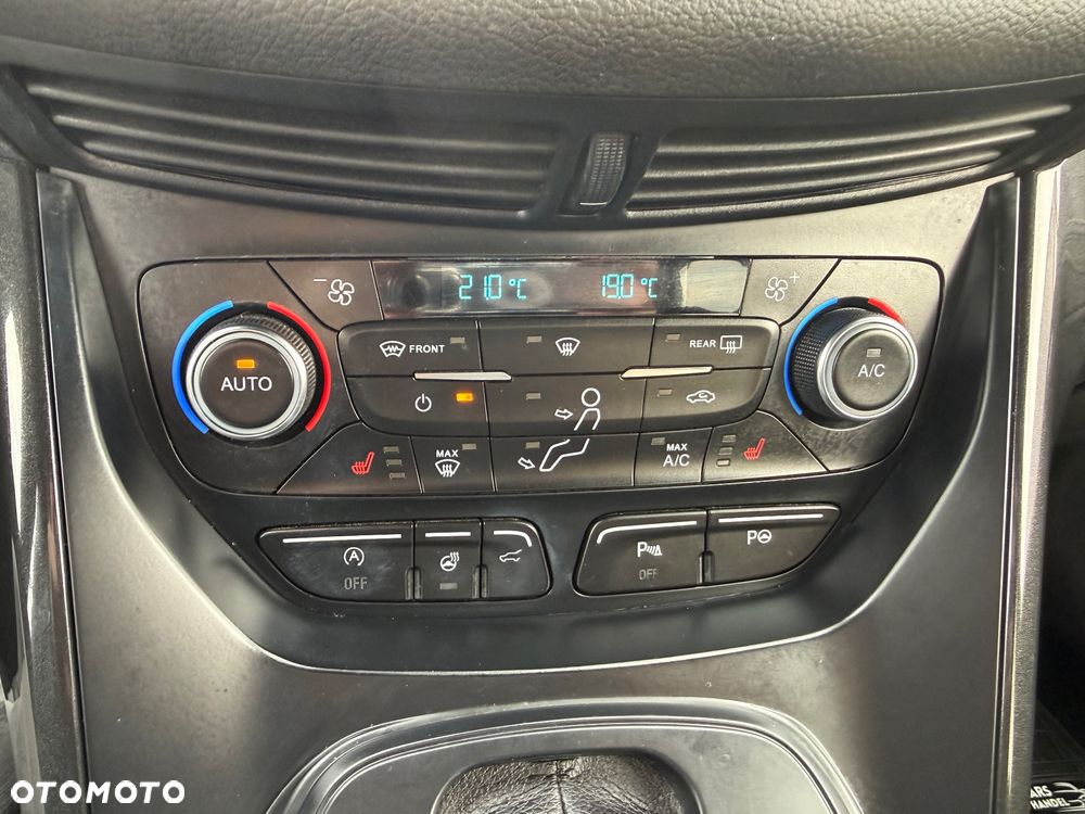 Ford Kuga 2.0 TDCi 4x4 ST-Line - 29