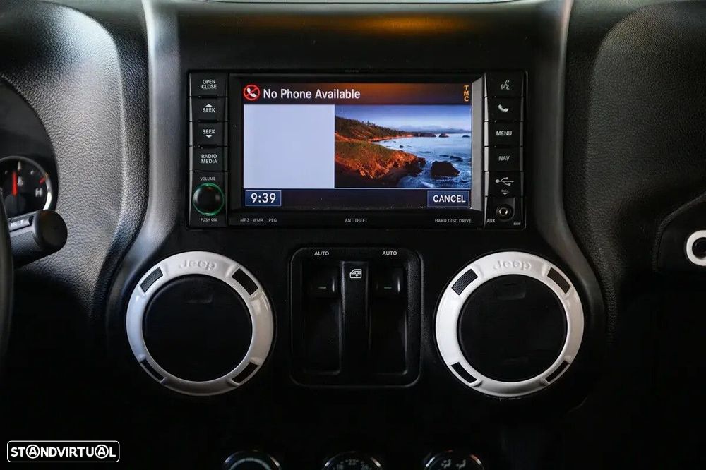 Jeep Wrangler 2.8 CRD Auto Sport - 46