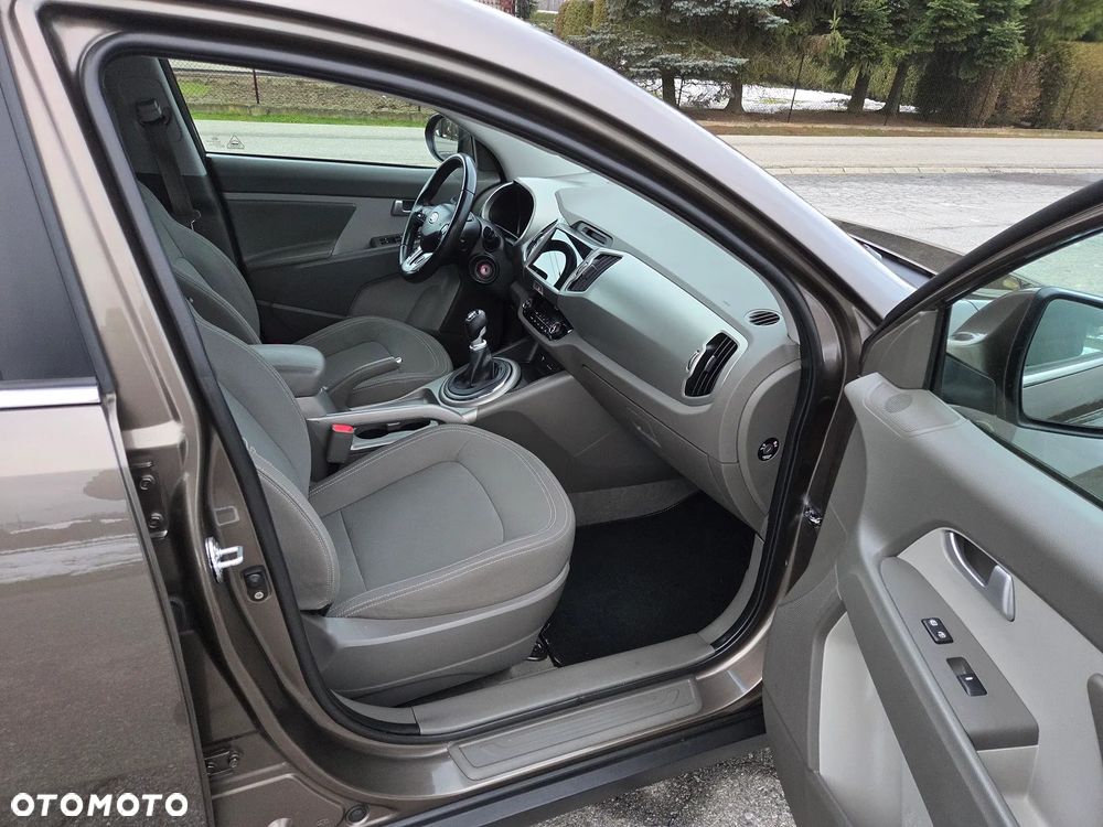 Kia Sportage 1.7 CRDI 2WD ISG Spirit - 8