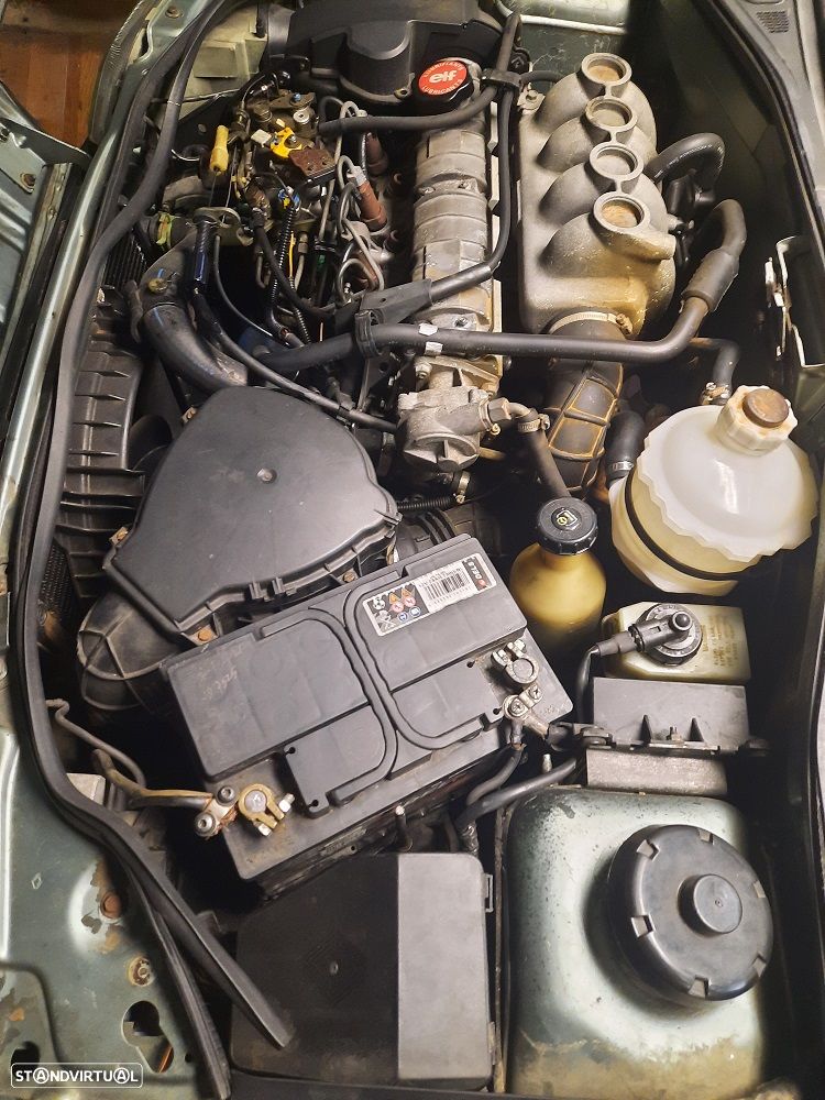 Renault Clio 1.9 RT - 10