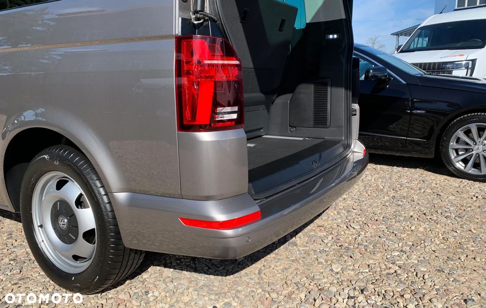 Volkswagen Multivan - 30