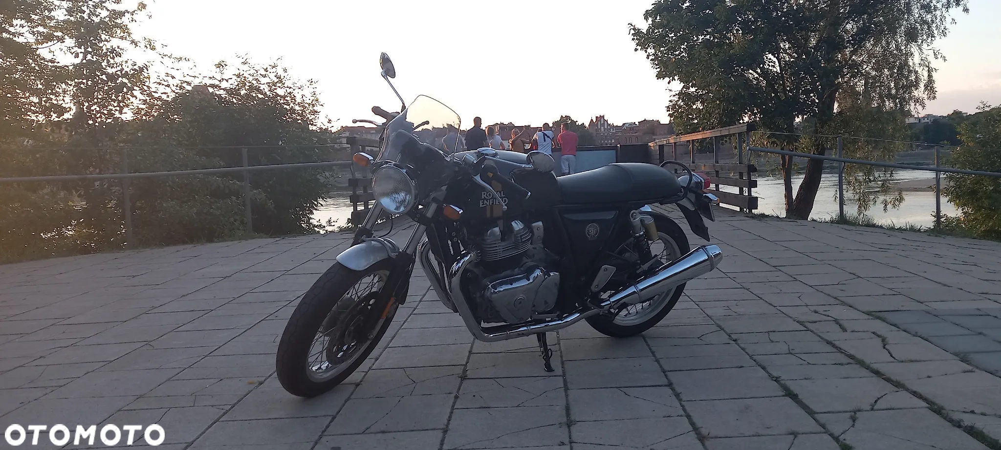 Royal Enfield Continental - 18
