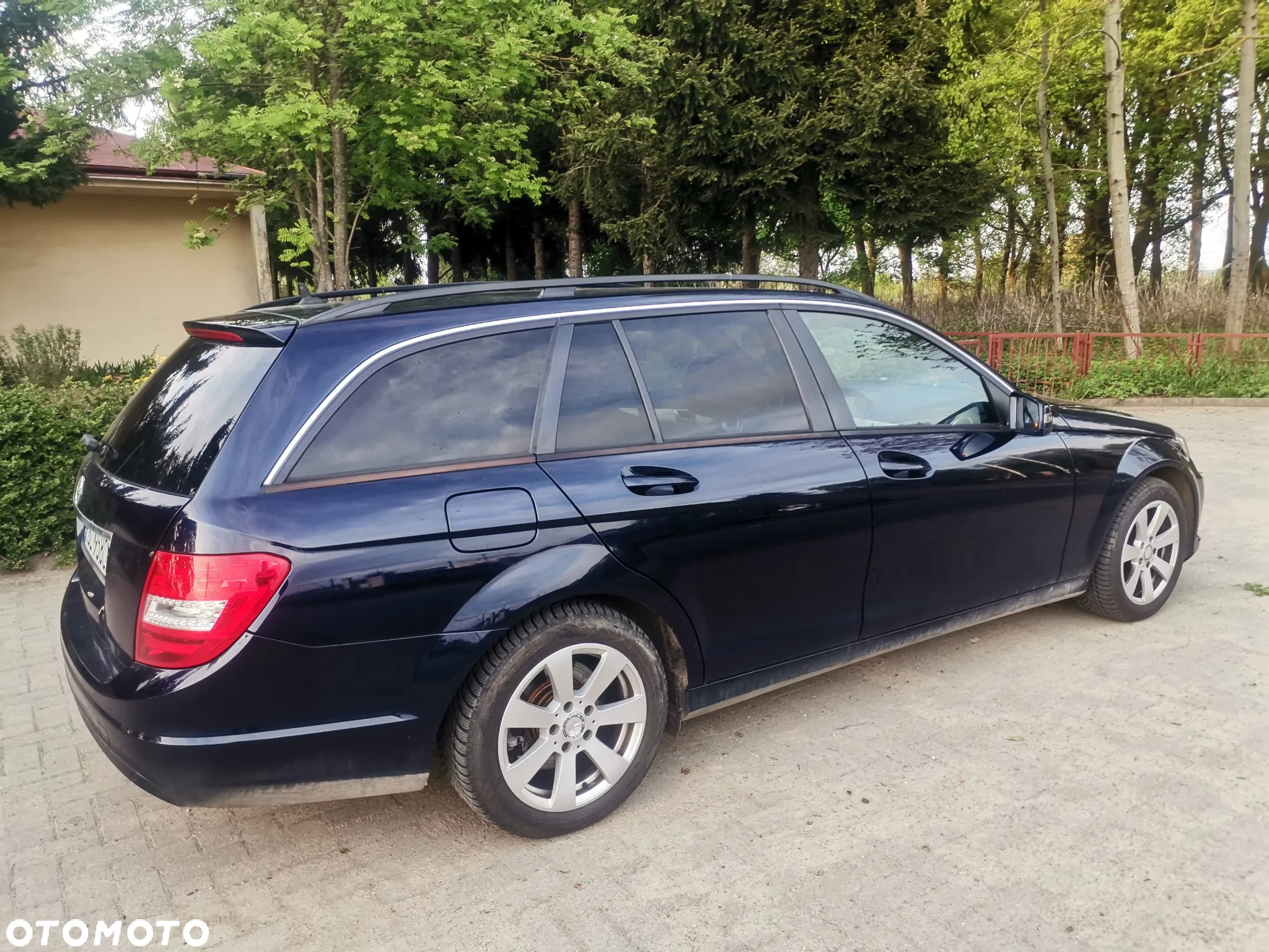 Mercedes-Benz Klasa C 220 CDI BlueEff Avantgarde - 14