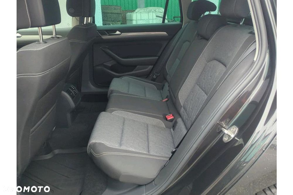 Volkswagen Passat Variant - 6