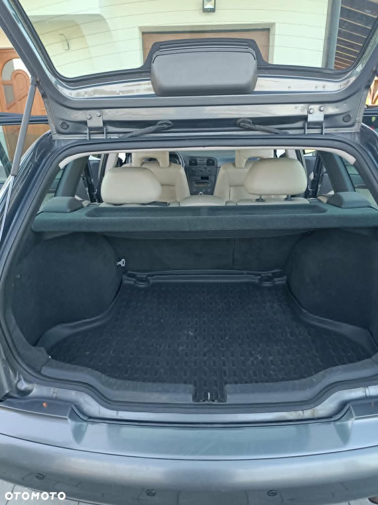 Volvo V40 - 9