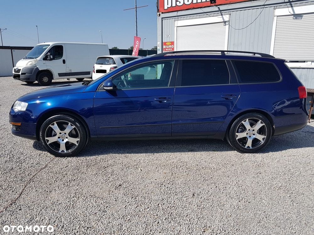 Volkswagen Passat 1.6 FSI Comfortline - 6
