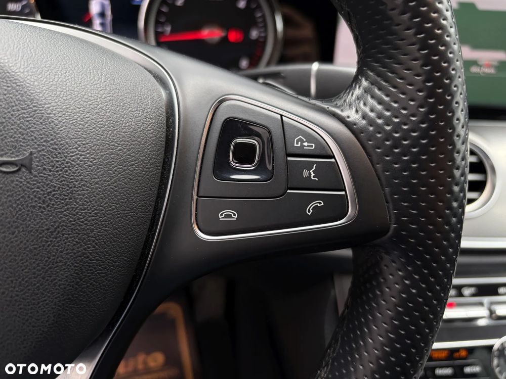 Mercedes-Benz Klasa E 220 d Business Edition 9G-TRONIC - 25