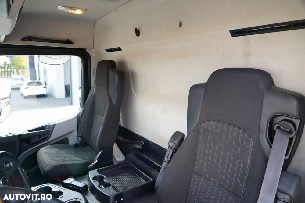 Mercedes-Benz ANTOS 2536 / 6x2 / PUNTE RIDICATĂ / PUNTE DIRECȚIE / HDS HIAB 144bs-2 Hiduo / ROTARE / TELECOMANDĂ - 26