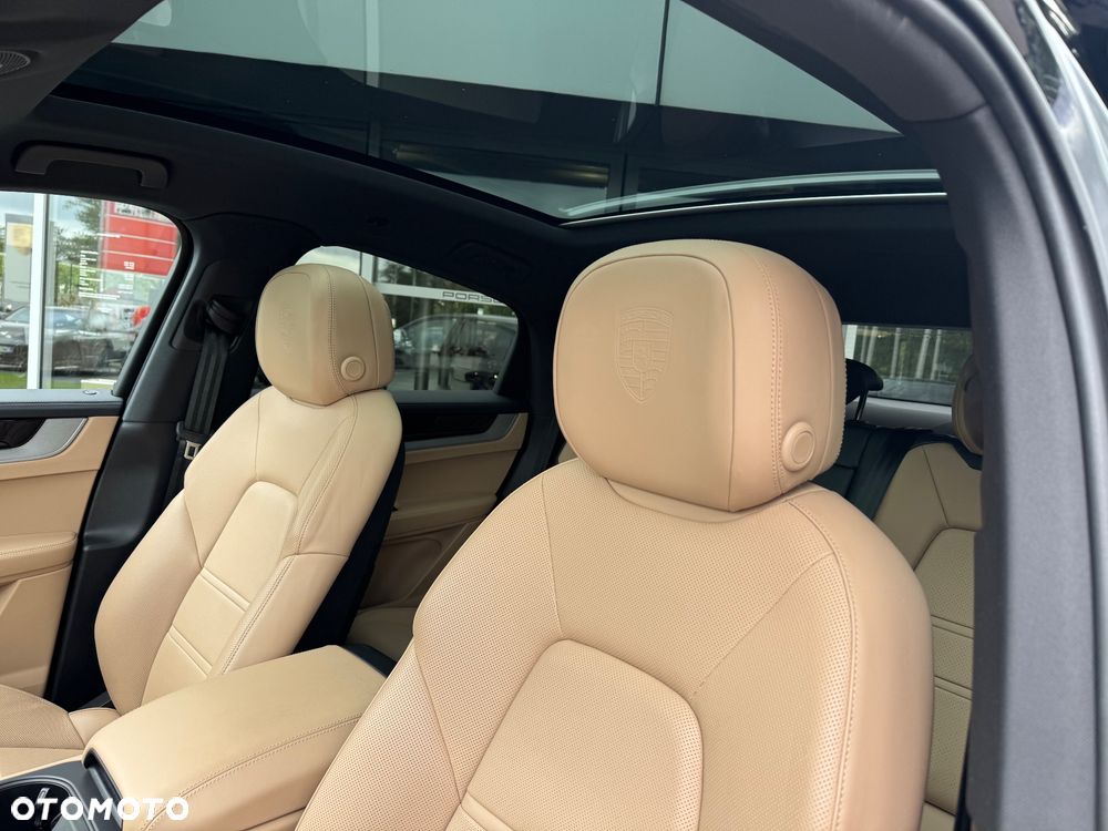 Porsche Cayenne Standard - 17