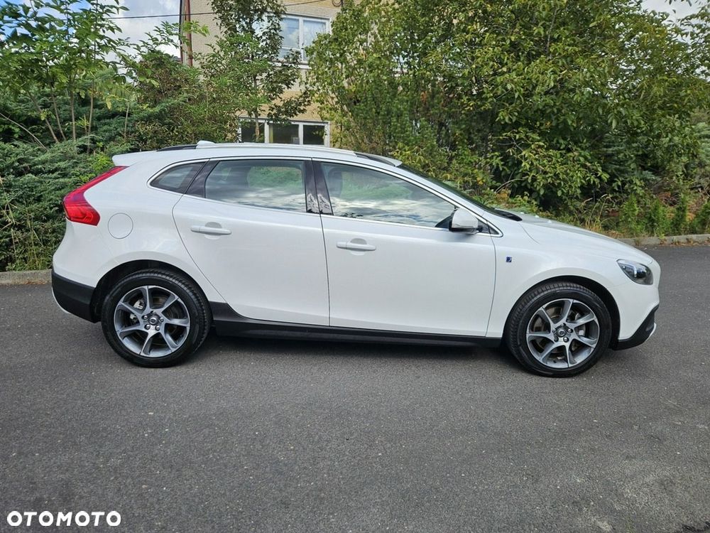 Volvo V40 D2 Drive-E Ocean Race - 5