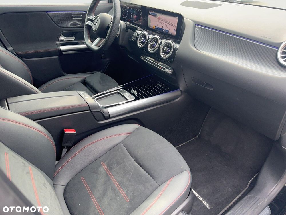 Mercedes-Benz GLA - 22