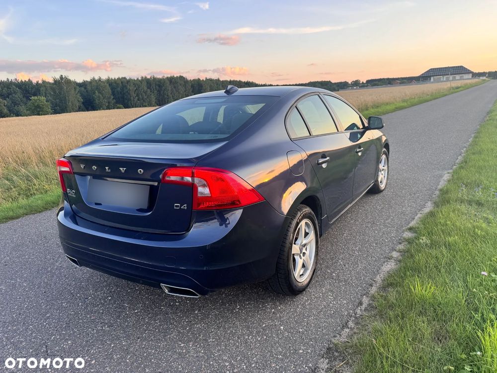 Volvo S60 D4 Drive-E Momentum - 8